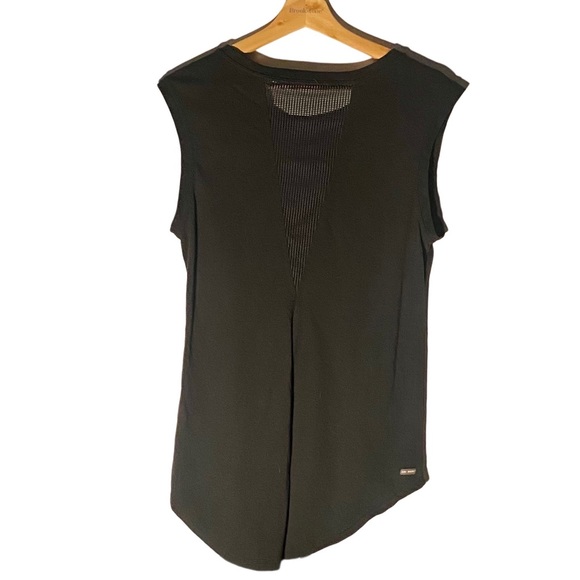 Danskin Now Sleeveless Black Split-Back Mesh Panel Top - Picture 2 of 6